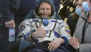 En Vidéo.. Un Américain et deux Russes reviennent sur terre  après des séjours record sur l'ISS