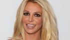 Musique: Britney Spears danse avec des couteaux dans une vidéo, les fans inquiets