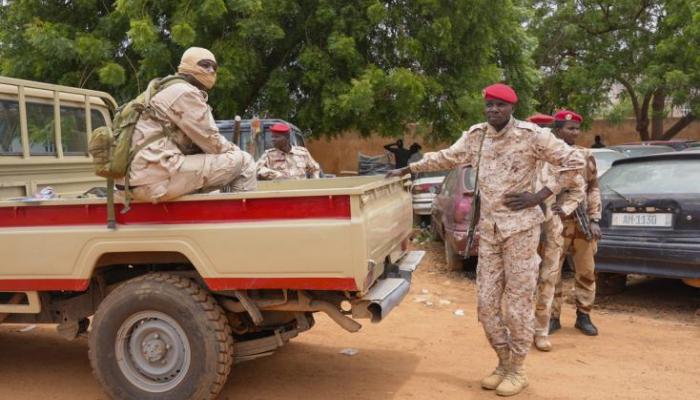 Frappes aériennes au Niger : victimes civiles suite à des opérations contre des groupes armés