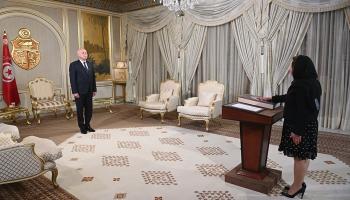 وزيرة الصناعة التونسية فاطمة ثابت تؤدي اليمين الدستورية