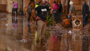 Inondations en Espagne : course contre la montre pour retrouver des survivants