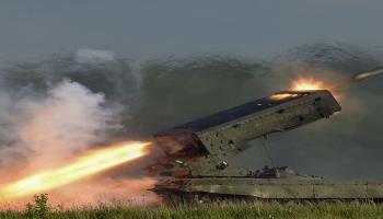 قاذفات اللهب تشعل المواجهة في أوكرانيا