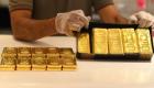 سعر الذهب يتراجع وسط جني أرباح بعد تسجيل أعلى مستوى في شهر