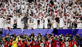 منتخب قطر مع جماهيره 