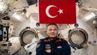 Türkiye'nin ilk astronotu Alper Gezeravcı ve Ax-3 ekibi Florida açıklarında okyanusa indi