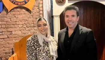 رامي وحيد وزوجته