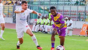 بث مباشر مباراة شباب بلوزداد 