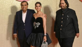 Mukesh Ambani avec son fils et sa prochaine epouse Radhika Merchant