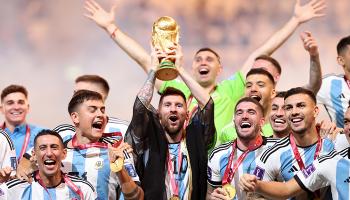 تتويج ليونيل ميسي مع الأرجنتين بمونديال 2022