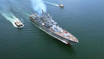 جانب من عبور السفن الحربية الروسية 
