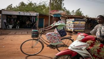 الحر يقتل البشر في مالي