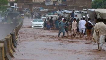 Vidéo - Pakistan: des pluies inhabituelles causent la mort de 65 personnes 