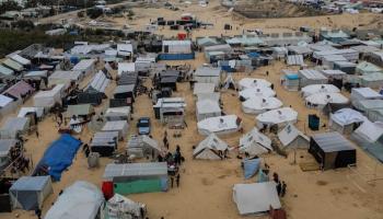 نازحون فلسطينيون في خيام برفح