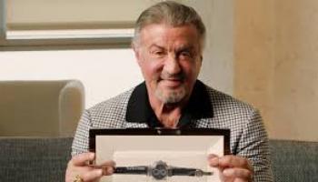 Sylvester Stallone organise une vente aux enchères de ses montres de collection (Vidéo)