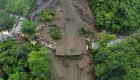 Endonezya'da toprak kaydı: 28 ölü, 4 kayıp