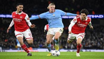 مانشستر سيتي وأرسنال الدوري الإنجليزي