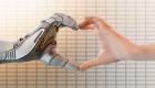 رئيس غوغل: نعم.. البشر سيدخلون في «علاقات عميقة» مع الروبوتات