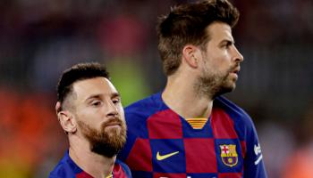 ليونيل ميسي وجيرارد بيكيه بقميص برشلونة