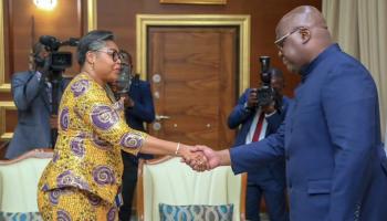 فيليكس تشيسكيدي ورئيسة الوزراء سومينوا تولوكا