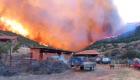 Salihli'de orman yangını yerleşim yerlerini ulaştı! 2 mahalle boşaltıldı