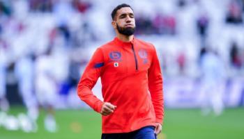 نبيل بن طالب نجم منتخب الجزائر