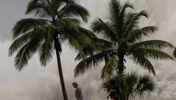 L'Ouragan Beryl frappe la Jamaïque : Pluies torrentielles et vents violents ravagent l'Île