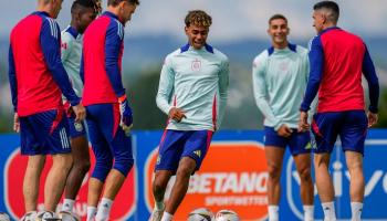 لامين يامال في تدريبات منتخب إسبانيا