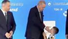 «سیلی» اردوغان به یک کودک پنج ساله؛ ویدئوی وایرال شده را ببینید!