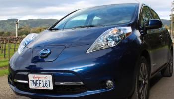طراز Nissan Leaf