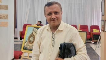 الصحفي مجلي الصمدي مالك ومدير إذاعة صوت اليمن