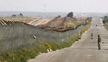 دوريات على طريق مواز لمحور فيلادلفيا