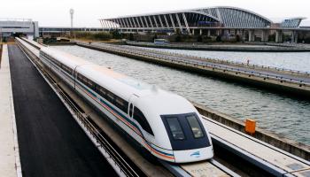 قطار Shanghai Maglev أسرع قطار في العالم