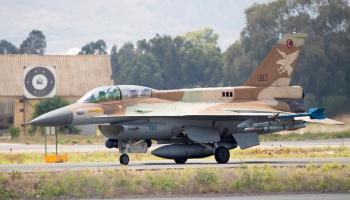 مقاتلة إسرائيلية في قاعدة رامات ديفيد - أ.ف.ب