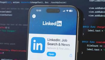 كيف تستخدم LinkedIn بياناتك لتدريب الذكاء الاصطناعي