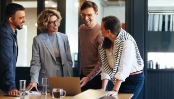 تعزيز فرص التوظيف في 2025