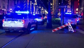 الشرطة الأمريكية في موقع الحادث - رويترز