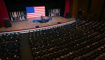 ترامب وقادة الجيش 