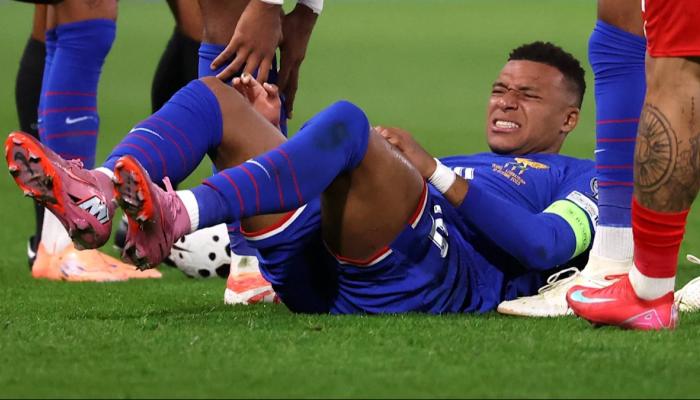 كيليان مبابي نجم منتخب فرنسا