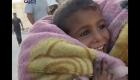 طفل فلسطيني يسير حافيا من جنوب غزة إلى شمالها.. رحلة الوجع والأمل