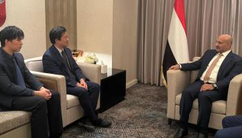 طارق صالح خلال لقائه بالقائم بأعمال السفارة الصينية باليمن