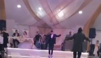 وفاة المغني التركي يُكسل قادر في حفل زفاف