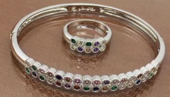 مشغولات فضية