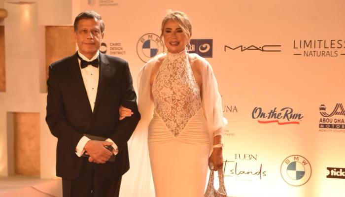 إيناس الدغيدي وزوجها في الجونة