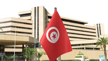 اقتصاد تونس يسلك طريقا وعرة بعيدا عن «الصندوق»