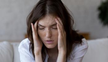 ألم الصداع ـ تعبيرية 