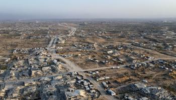 مبان مدمرة جراء الغارات الإسرائيلية على غزة