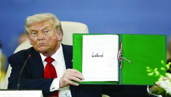 الرئيس الأمريكي لدى توقيع اتفاق سلام غزة في شرم الشيخ