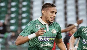 المهاجم الجزائري نذير بن بوعلي