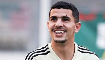 عطال لاعب منتخب الجزائر