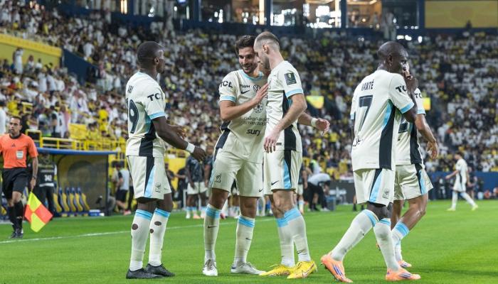 الاتحاد يفوز على النصر